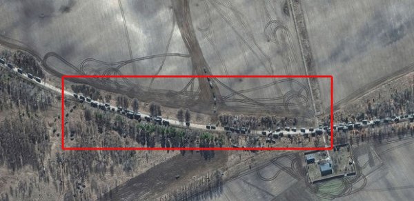 Rusiya hərbçilərinin 64 kilometrlik karvanı Kiyevə doğru hərəkət edir - FOTO