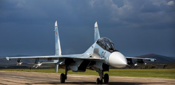 Ukrayna hərbçiləri Rusiyanın Su-30 təyyarəsini vurdu