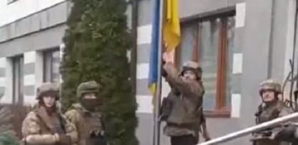 Ukrayna ordusu daha bir şəhəri ruslardan geri aldı - VİDEO