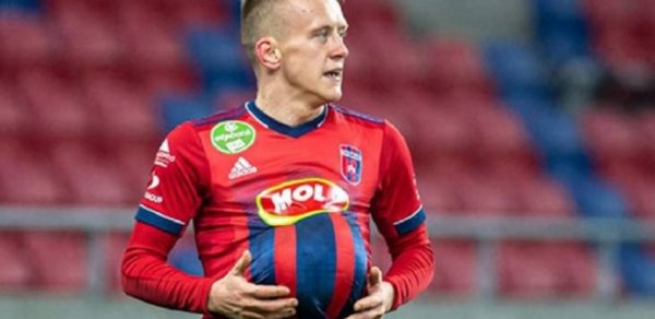 Ukraynalı futbolçu ölkəsi üçün tank almaq istəyir