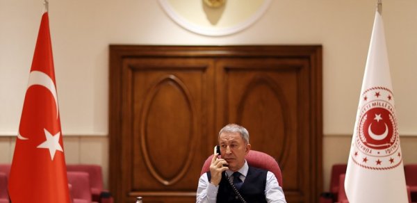 Türkiyə və Ukraynanın müdafiə nazirləri humanitar dəhlizlər barədə danışdı