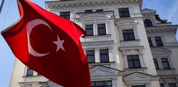 Türkiyənin Ukraynadakı səfirliyi Kiyevdən Çernovtsıya köçürüldü