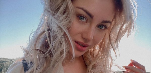 23 yaşlı modelin meyiti bir il sonra çamadandan tapıldı - VİDEO