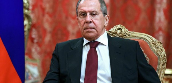 Lavrov danışdı: “Dollara inam xeyli azalıb”