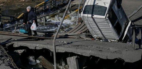 Ukrayna MN: "Rusiya torpaqlarımızı minalayır"