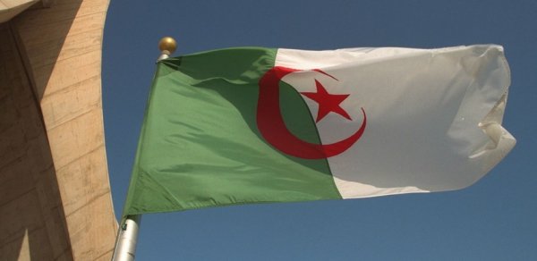 Əlcəzair İspaniyadakı səfirini geri çağırdı