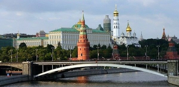 "Rus oliqarxlar Putini devirmək istəyirlər" - İddia