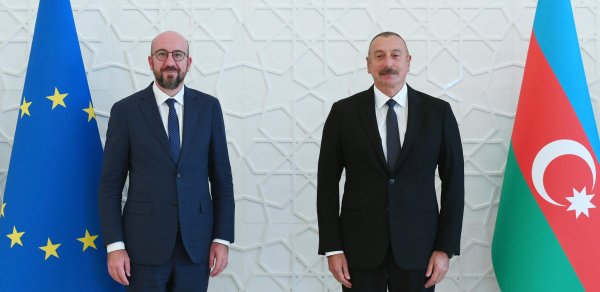 SİYASƏT