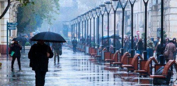 Gecə bəzi yerlərdə yağış yağacaq - PROQNOZ
