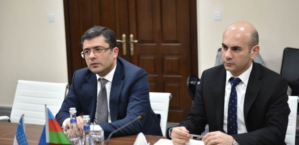 MEDİA-da Özbəkistanın Milli İnformasiya Agentliyinin rəhbərliyi ilə görüş keçirildi - FOTO