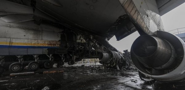Rusiya dünyanın ən böyük karqo təyyarəsini vurdu - FOTOLAR