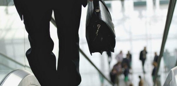 İtaliya 30, Danimarka isə 15 Rusiya diplomatını qovub
