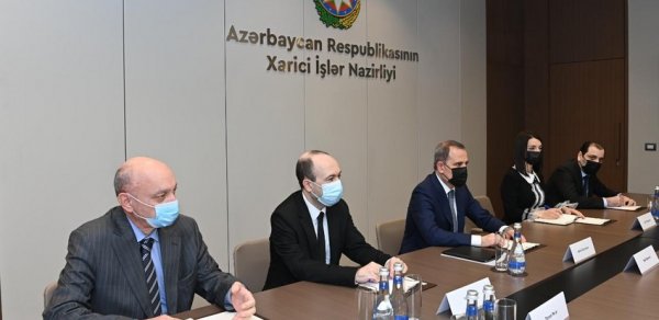SİYASƏT
