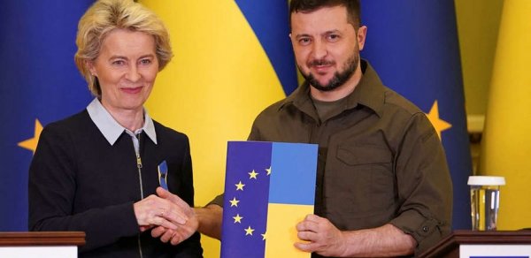 Ukrayna Prezidentinə Aİ-yə üzvlüklə bağlı sorğu vərəqəsi verildi