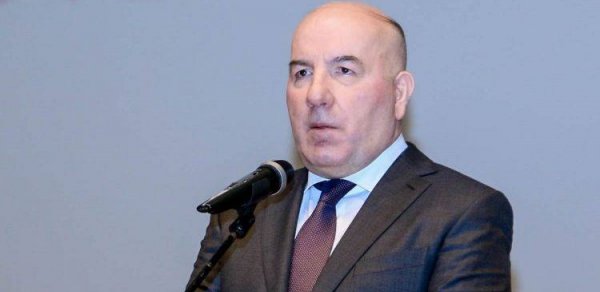 Elman Rüstəmov Mərkəzi Bankın sədri vəzifəsindən çıxarıldı