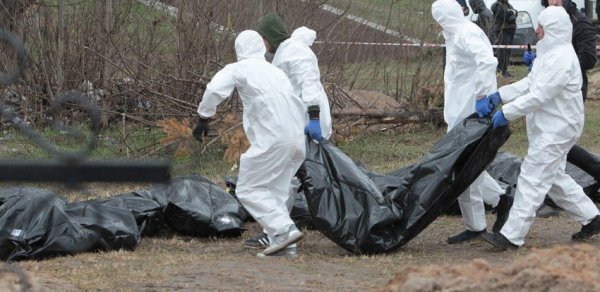 Polis rəisi: "İndiyədək Kiyev vilayətində 900-dən çox dinc sakinin meyiti tapılıb"