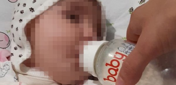 Azərbaycanda dəhşət: Ana uşağını imkansız ailəyə verib yoxa çıxdı - VİDEO