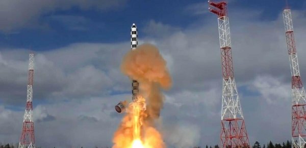 Rusiya “Sarmat” ballistik raketini sınaqdan keçirdi