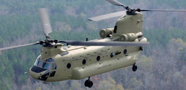 Almaniya 5 milyardlıq 60 "Chinook" helikopteri alacaq