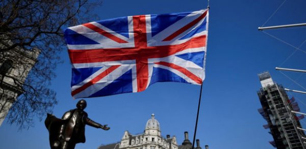 Britaniya Ukrayna mallarına tətbiq etdiyi bütün tarifləri ləğv etdi
