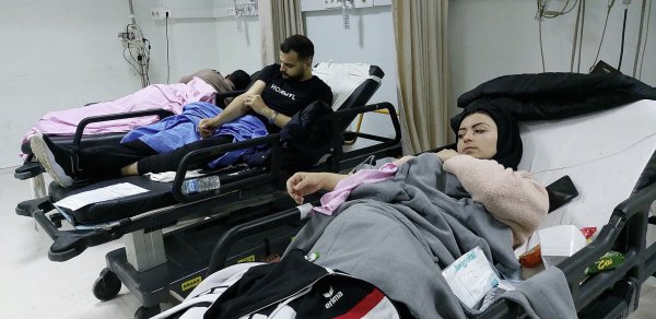 İftar yeməyində kütləvi zəhərlənmə: universitet tələbələrinin vəziyyəti ağırdır