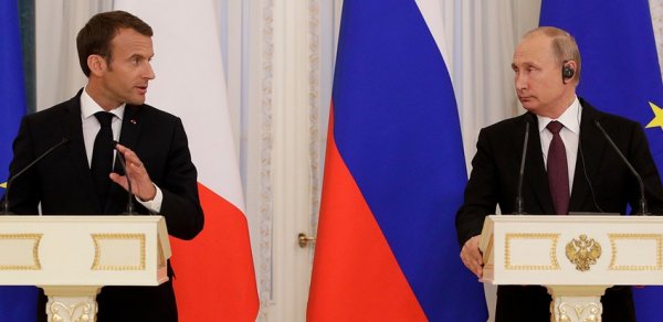 Makronla Putin arasında telefon danışığı oldu