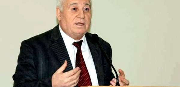 Tanınmış jurnalist vəfat etdi