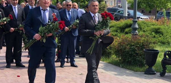Həştərxanda Ümummilli Lider Heydər Əliyevin anadan olmasının 99-cu ildönümü ilə bağlı tədbirlər keçirilib