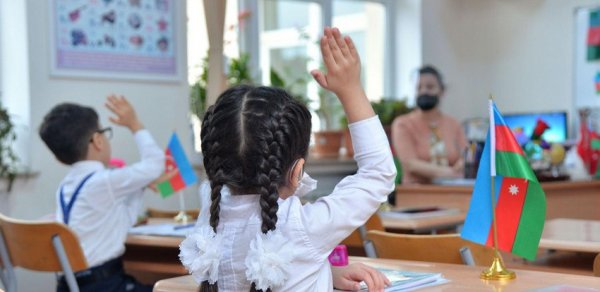 Təhsil Nazirliyi: "11 min ibtidai sinif müəlliminin qiymətləndirilməsi aparılacaq"