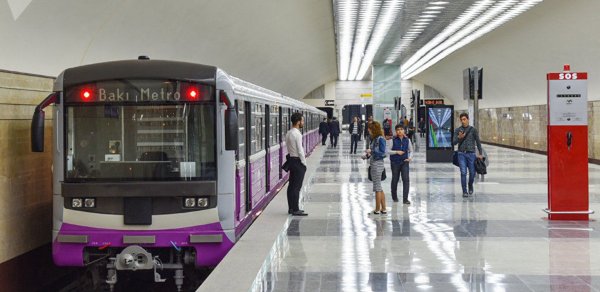 Metronun girişində sərnişinlərin sənədləri niyə yoxlanılır? - AÇIQLAMA