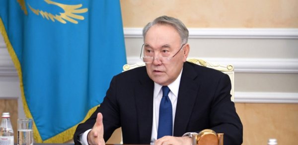 Nazarbayev memuar yazmağa başladı