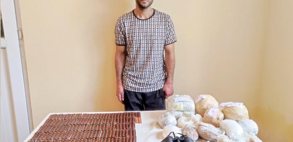 İranla sərhəddə əməliyyat: Saxlanılanlar var - FOTO