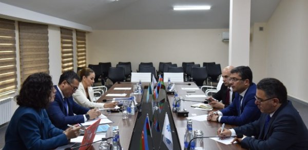 MEDİA-da Qazaxıstan İnformasiya Komitəsinin sədri ilə görüş keçirildi
