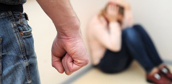 Azərbaycanda kişi 14 illik arvadını niyə döyüb? - TƏFƏRRÜAT