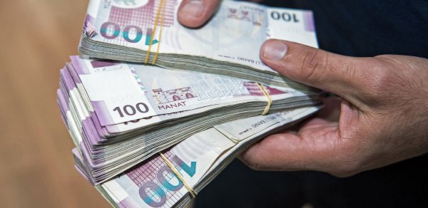 Azərbaycanda bu şəxslərin maaşları artırılır - 2625 manat alacaqlar