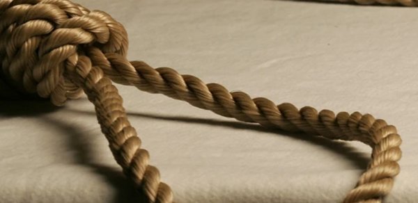 Sabirabadda 20 yaşlı qadın intihar etdi