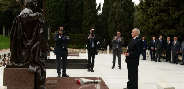 SİYASƏT