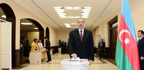 SİYASƏT