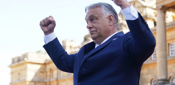 Orban: Almaniya müharibədən sonra ilk dəfə Avropada ən böyük ordu yaradacaq