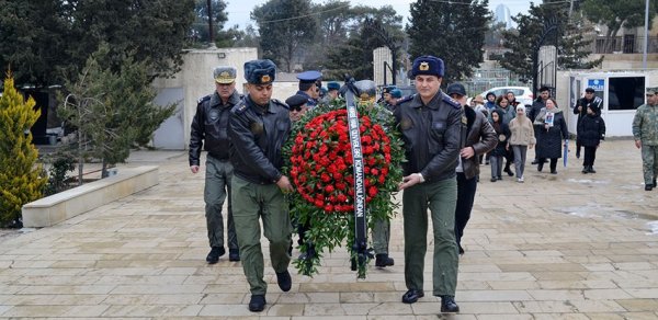 Şəhid hərbi pilot Famil Məmmədlinin xatirəsi yad edilib