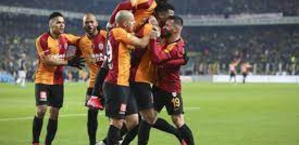 “Qalatasaray" "Antalyaspor"u böyük hesabla məğlub edib