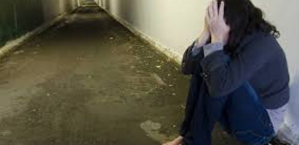 İstədiyi qızı vermədilər, bacısını qaçırdı: 20 yaşlı qız başına gətirilən dəhşəti danışıb