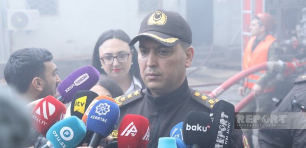 FHN rəsmisi: Yanğın baş verən əraziyə yaxın yaşayış binalarından sakinlər təxliyə edilib