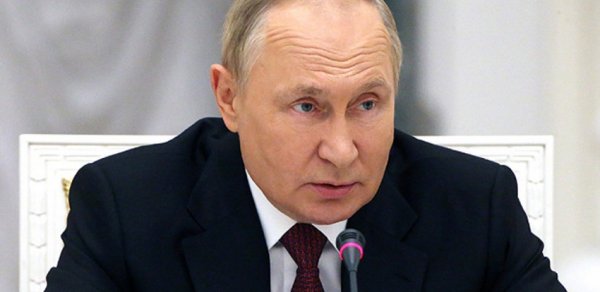 Putin: Rusiyanın 246 hərbçisi BƏƏ sayəsində Pasxa bayramı ərəfəsində qaytarılıb