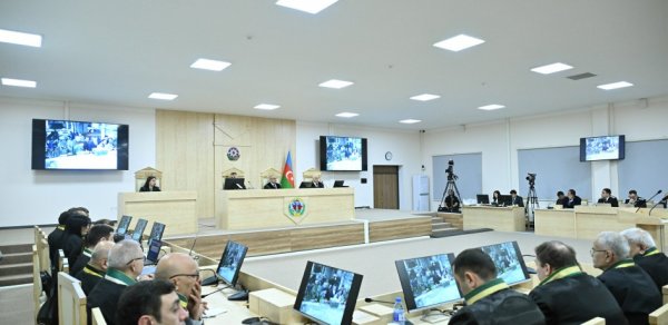 Yaralı azərbaycanlı əsgərlərin üzərinə benzin töküb onları diri-diri yandırıblar - MƏHKƏMƏ (FOTOLAR)