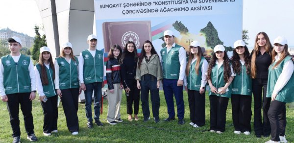 Leyla Əliyeva və Arzu Əliyeva Sumqayıtda ağacəkmə aksiyasında iştirak ediblər - FOTOLAR