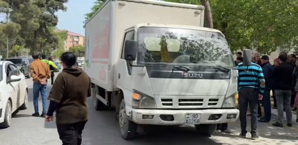 Sumqayıtda yük maşını qadın piyadanı vuraraq öldürüb