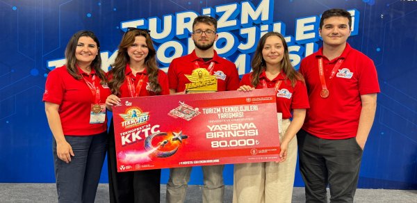 Azərbaycan komandası TEKNOFEST-də birinci yer tutub