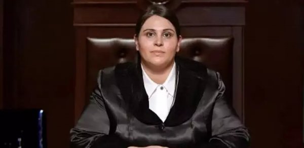 Azərbaycanda məhkəmə sədri özü barəsində qərar qəbul etdi