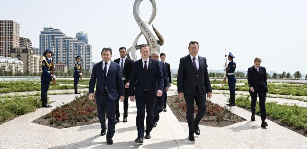 Aleksandr Turçin Zəfər parkını ziyarət edib - FOTOLAR